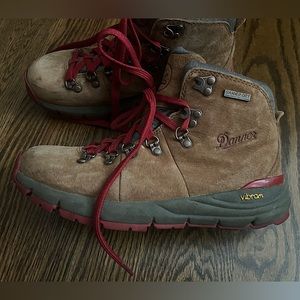 Danner Mountain 600 Hiking Boots